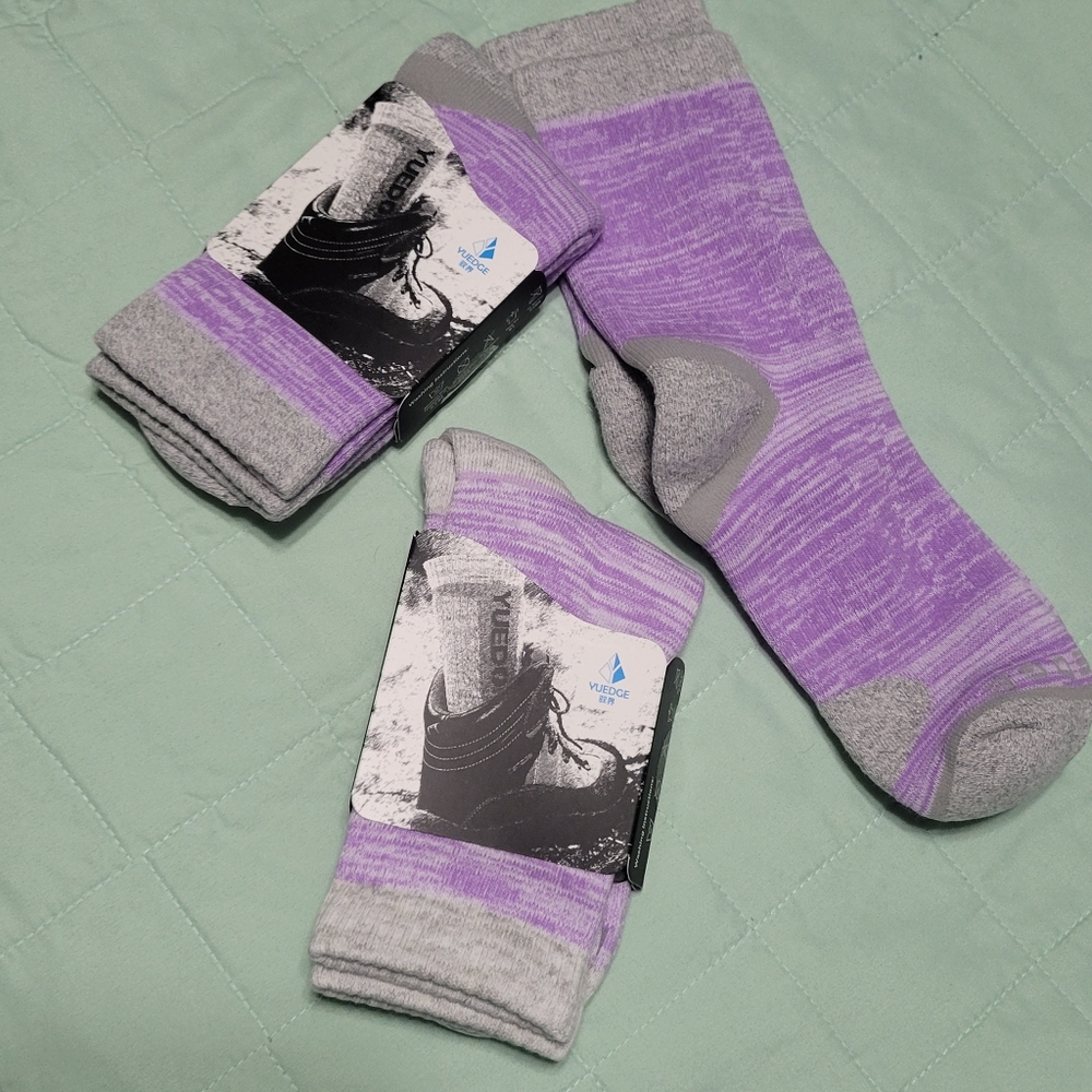 Yuedge NWT Hiking Socks 3 Pair  NEW